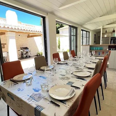 Magnifique Avec Piscine Chauffee Au Centre Du Village Saint-Martin-de-Ré