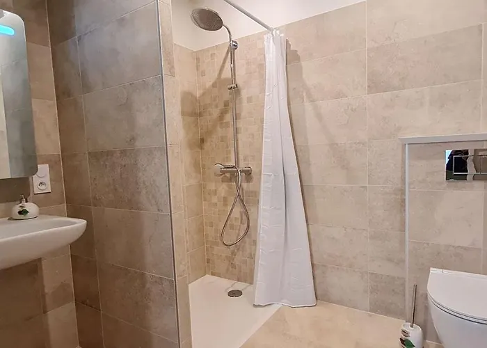 Magnifique Avec Piscine Chauffee Au Centre Du Village Saint-Martin-de-Ré